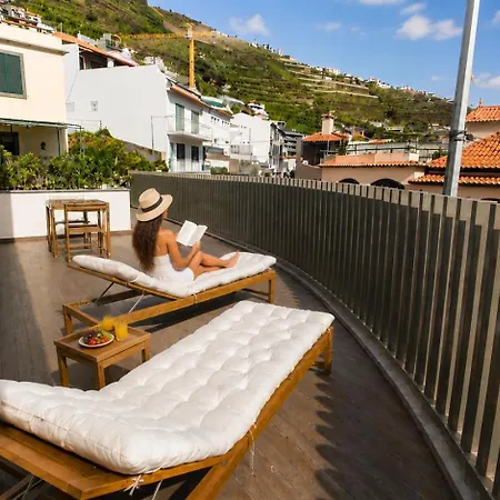 Heritage * Camara de Lobos